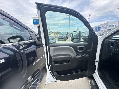 Used 2018 Chevrolet Silverado 3500 W/T w/ WT Convenience Package AWD/4WD image 23