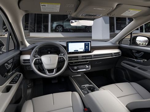 New 2026 Lincoln Corsair Reserve w/ Jet Appearance Package AWD/4WD image 9