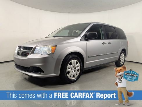 Used 2015 Dodge Grand Caravan American Value Package w/ UConnect Hands-Free Group image 3