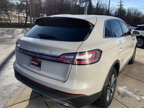 Used 2022 Lincoln Nautilus AWD image 6