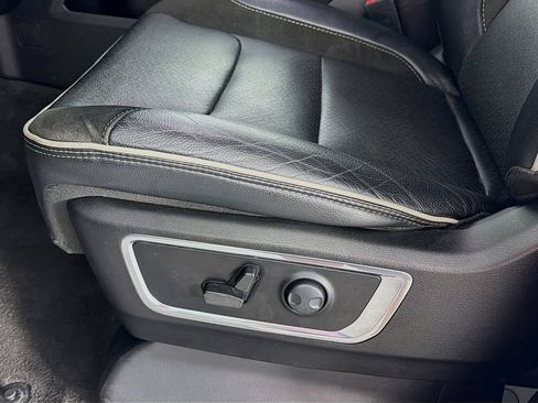 Used 2024 RAM 1500 Laramie RWD image 24