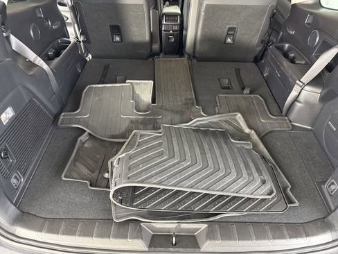 Used 2024 Subaru Ascent Limited w/ Technology Package image 25