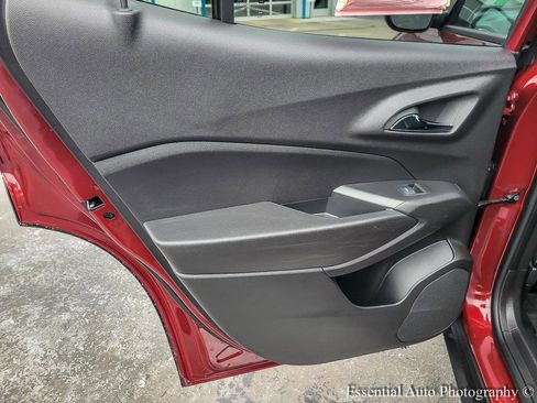 Used 2025 Chevrolet Trax RS w/ Driver Confidence Package image 18