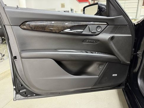 Used 2018 Cadillac CT6 Luxury AWD/4WD image 11