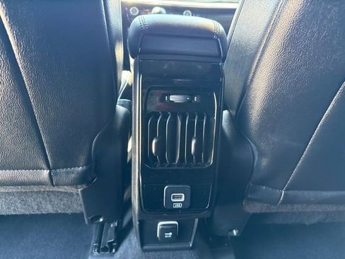 Used 2024 Jeep Compass Limited AWD/4WD image 30