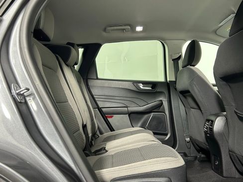 Used 2021 Ford Escape SE w/ SE Sport Appearance Package image 12