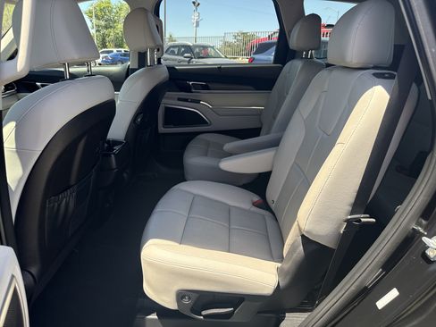Used 2022 Kia Telluride EX w/ EX Premium Package FWD image 15