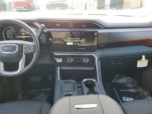 New 2026 GMC Sierra 3500 Denali w/ Denali Reserve Package AWD/4WD image 15