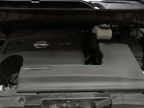 Used 2018 Nissan Murano SL w/ Moonroof Package image 17