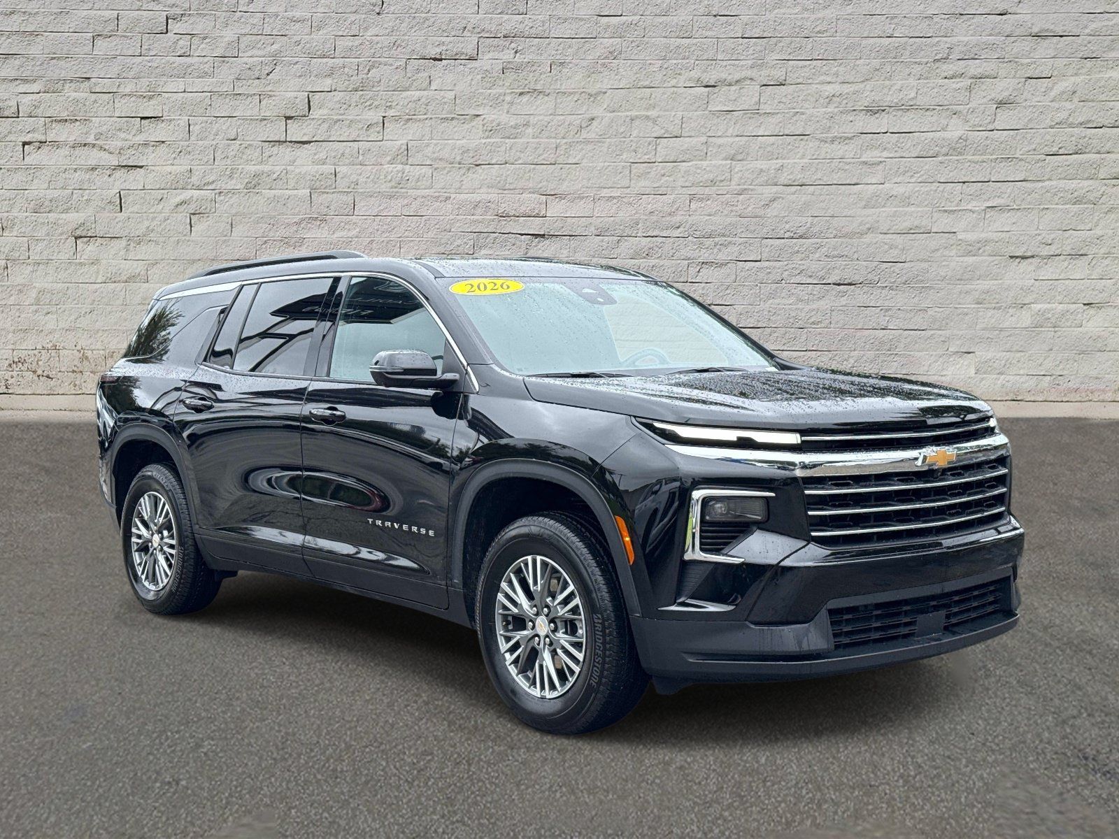 Used 2026 Chevrolet Traverse LT w/ Driver Confidence Package FWD image 6