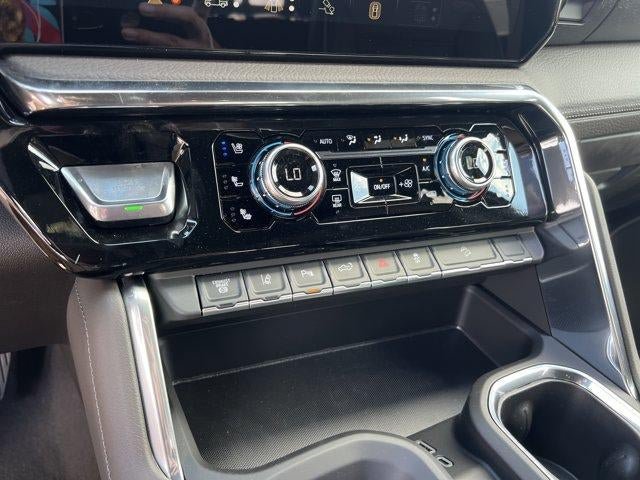 New 2026 GMC Sierra 3500 Denali w/ Denali Reserve Package AWD/4WD image 28