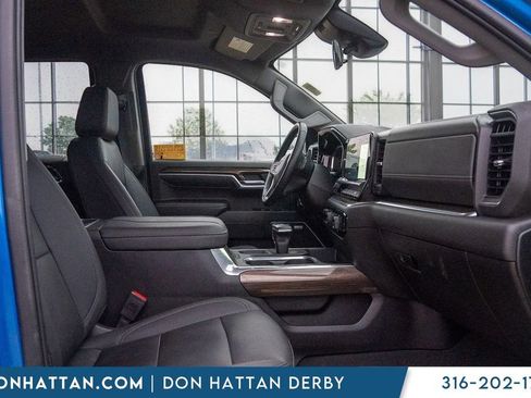 Used 2023 Chevrolet Silverado 1500 RST AWD/4WD image 22