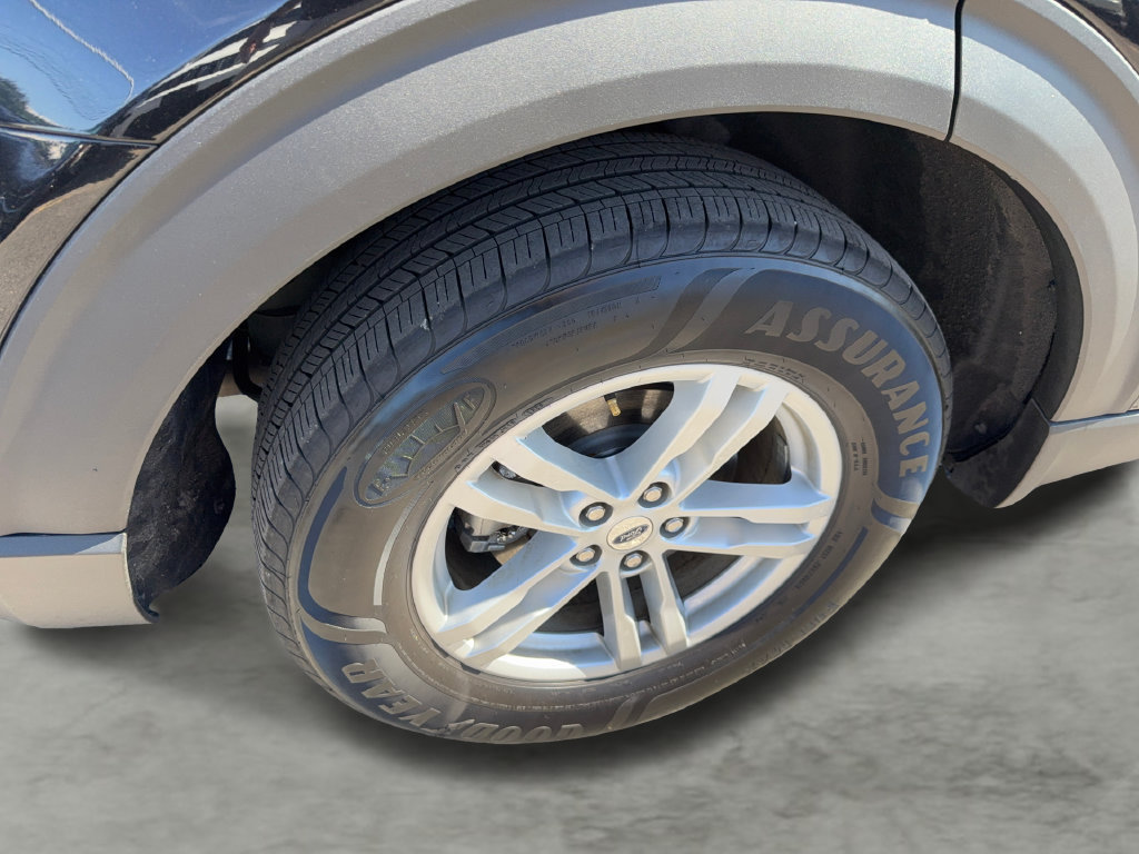 Used 2022 Ford Explorer XLT AWD/4WD image 9
