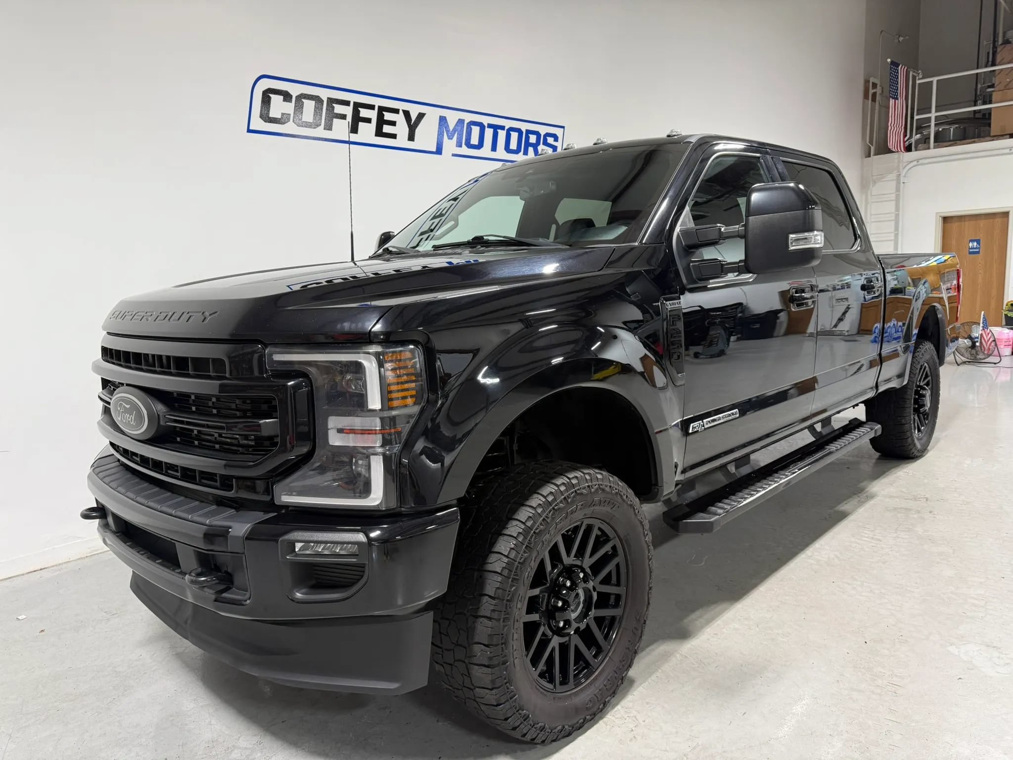 Used 2022 Ford F250 Lariat w/ Black Appearance Package AWD/4WD image 2