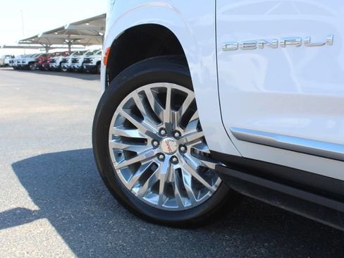 Used 2024 GMC Yukon XL Denali w/ Max Trailering Package AWD/4WD image 13