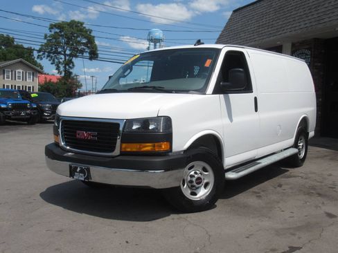 Used 2025 GMC Savana 2500 w/ Driver Convenience Package RWD image 23
