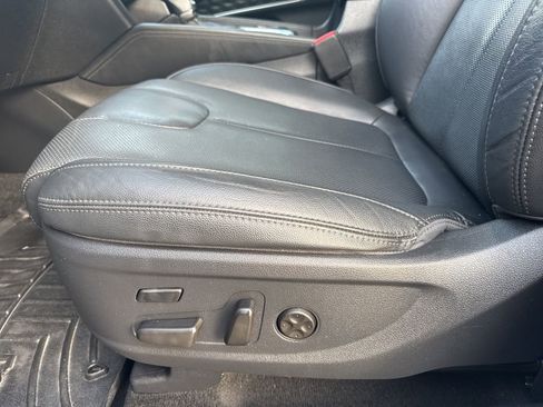 Used 2020 Hyundai Santa Fe Limited image 20