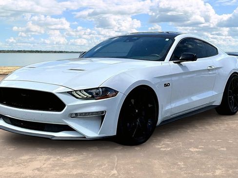 Used 2021 Ford Mustang GT Premium w/ Equipment Group 401A RWD image 1