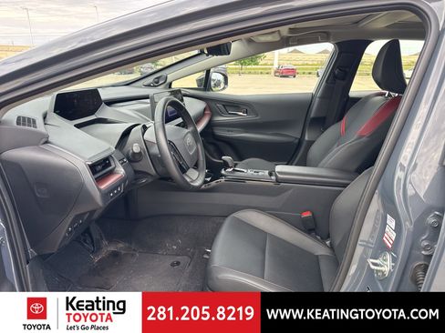 Used 2024 Toyota Prius Prime Premium w/ Advanced Technology Package FWD image 15