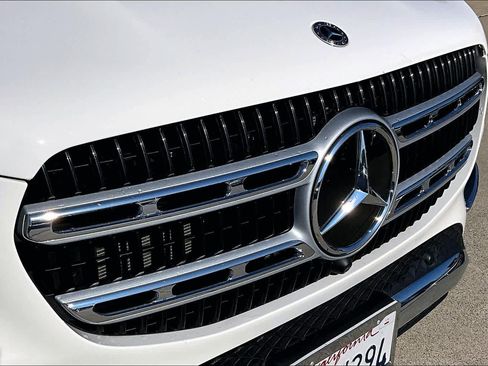 Used 2024 Mercedes-Benz GLE 350 4MATIC image 29