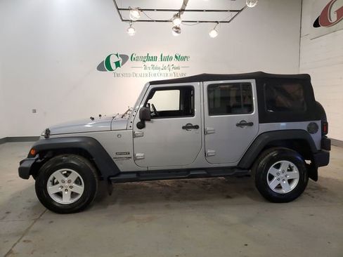 Used 2018 Jeep Wrangler Unlimited Sport S image 4