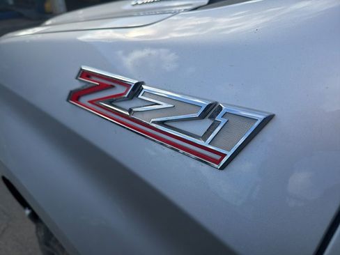 Used 2020 Chevrolet Silverado 1500 RST AWD/4WD image 12
