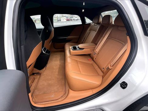 Used 2022 Lucid Air Grand Touring image 29