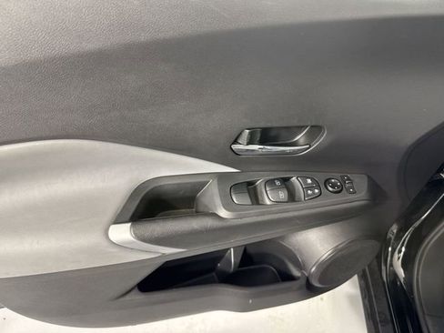 Used 2024 Nissan Kicks SR w/ SR Premium Package FWD image 18