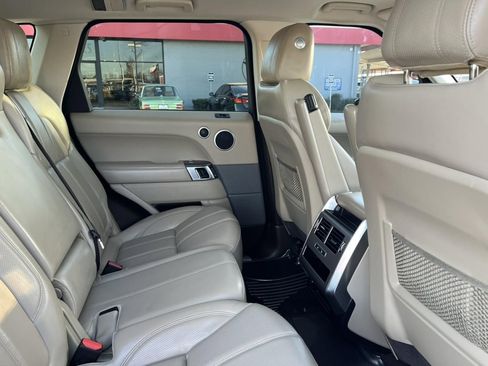 Used 2017 Land Rover Range Rover Sport HSE image 33