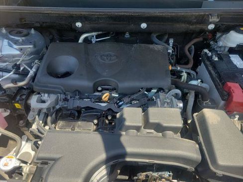 Certified 2024 Toyota RAV4 XLE FWD image 33