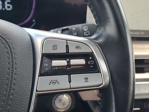Used 2025 Kia Telluride S FWD image 19