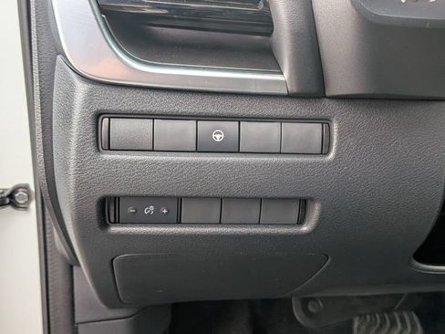 Certified 2022 Nissan Rogue SV FWD image 20