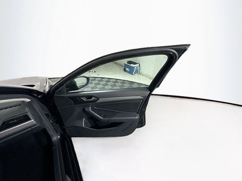 Used 2019 Volkswagen Jetta FWD image 30