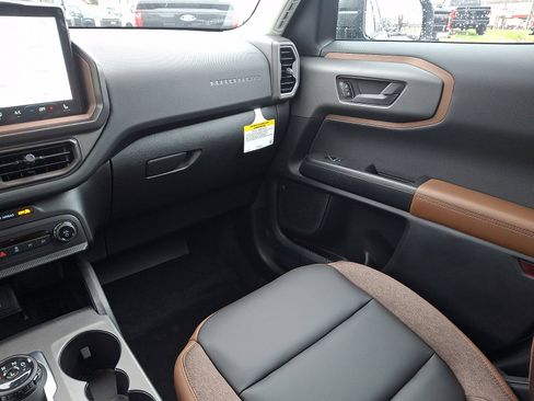 New 2025 Ford Bronco Sport Outer Banks w/ Outer Banks Tech Package+ AWD/4WD image 11