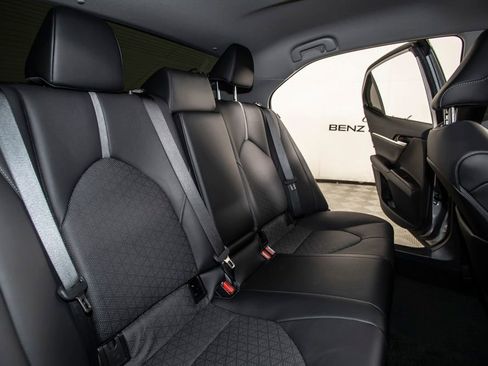 Used 2021 Toyota Camry XSE w/ Carpet Mat Package (TMS) image 40