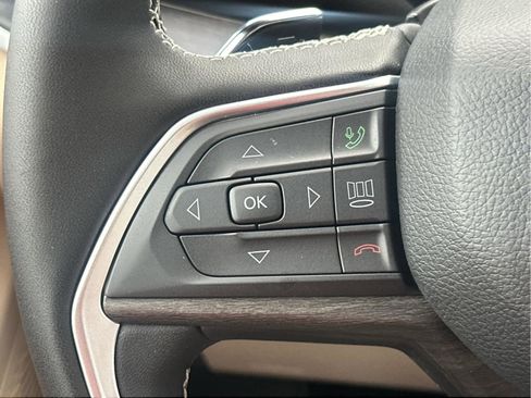 New 2025 Jeep Grand Cherokee Limited w/ Luxury Tech Group II image 41