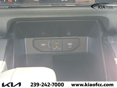 New 2026 Kia Sorento LX FWD image 26