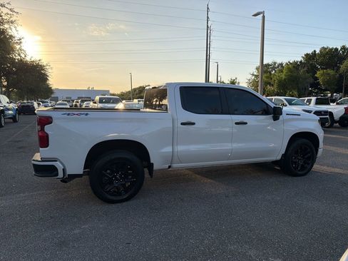 Used 2024 Chevrolet Silverado 1500 Custom image 6