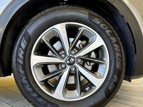 Used 2019 Kia Sorento EX FWD image 20