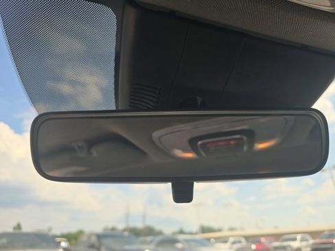 Used 2022 Hyundai Elantra SEL w/ Convenience Package image 25