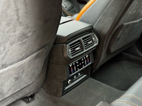 Used 2023 Lamborghini Urus S image 19