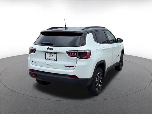 Used 2025 Jeep Compass Trailhawk AWD/4WD image 11