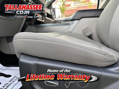 Used 2018 Ford F150 XLT w/ Equipment Group 302A Luxury AWD/4WD image 15