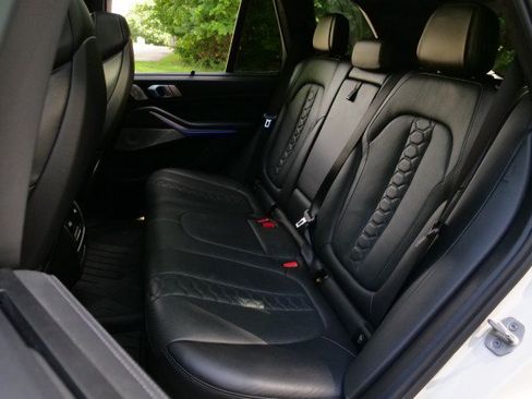 Used 2020 BMW X5 M w/ Executive Package AWD/4WD image 36