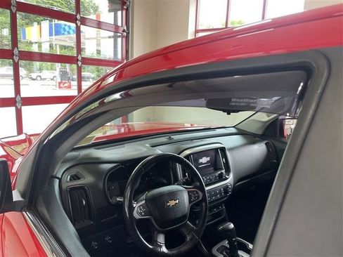Used 2017 Chevrolet Colorado LT w/ LT Convenience Package AWD/4WD image 35