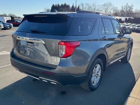 Certified 2024 Ford Explorer XLT w/ Equipment Group 202A AWD/4WD image 9