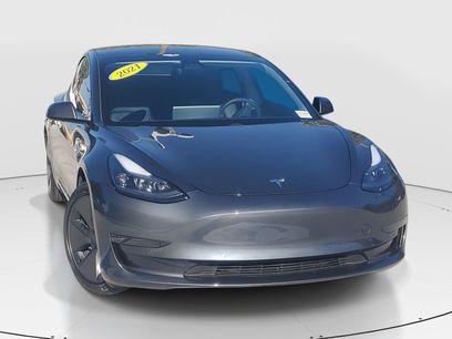 Used 2021 Tesla Model 3 Standard Range Plus