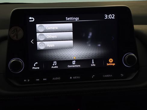 Used 2024 Nissan Rogue S AWD/4WD image 12
