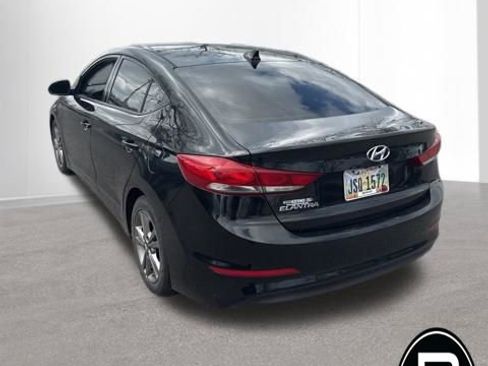Used 2018 Hyundai Elantra SEL FWD image 3