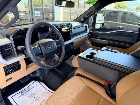 Used 2024 Ford F350 XLT w/ XLT Premium Package AWD/4WD image 7